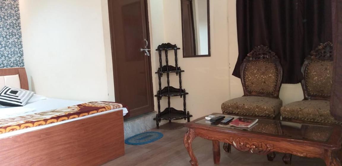 Buddha Guest House Варанаси Номер фото